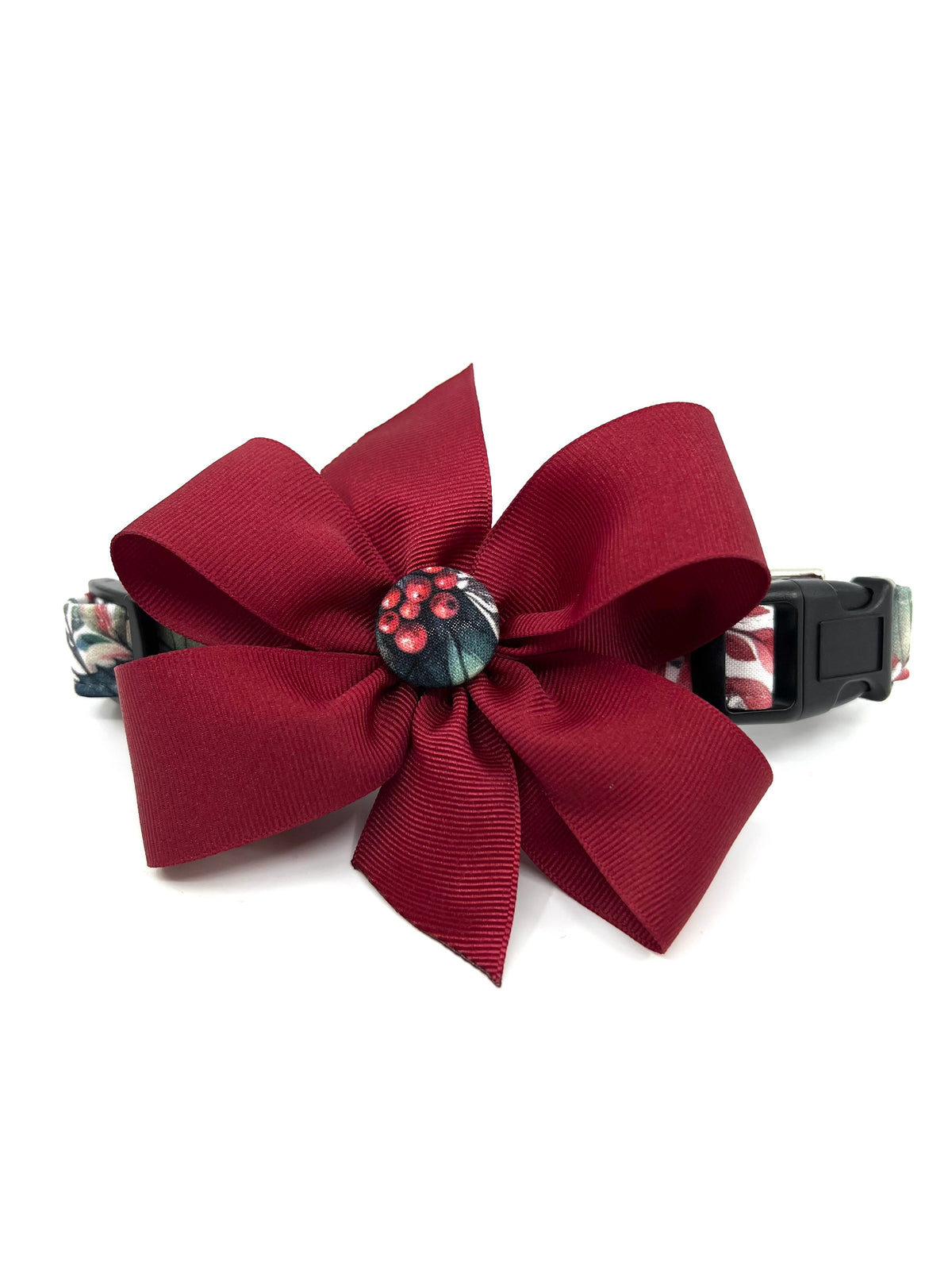 Winter Berry Botanical Dog Collar